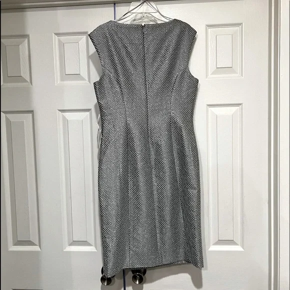 NWT KAY UNGER METALLIC SILVER TAILORED SHEATH COCKTAIL DRESS SIZE 6 - Picture 13 of 13